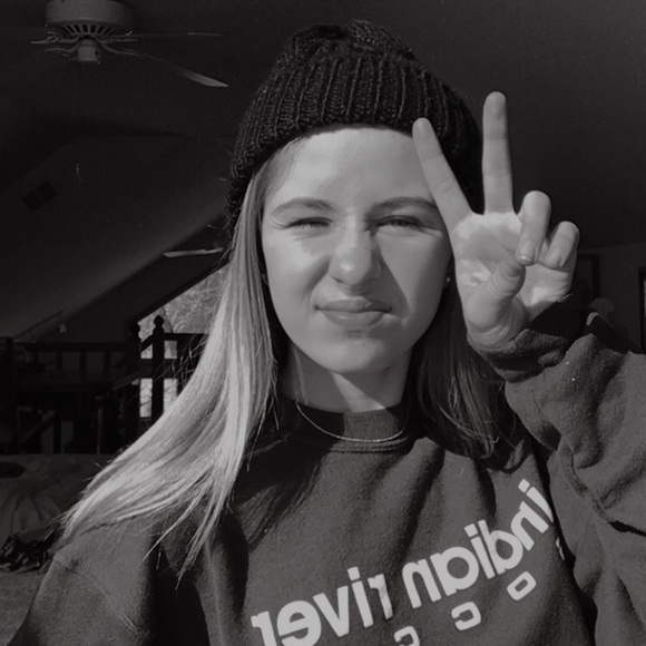 Meet your Posher, Lilly - Picture 1 of 1